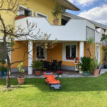 Christine Apartment *