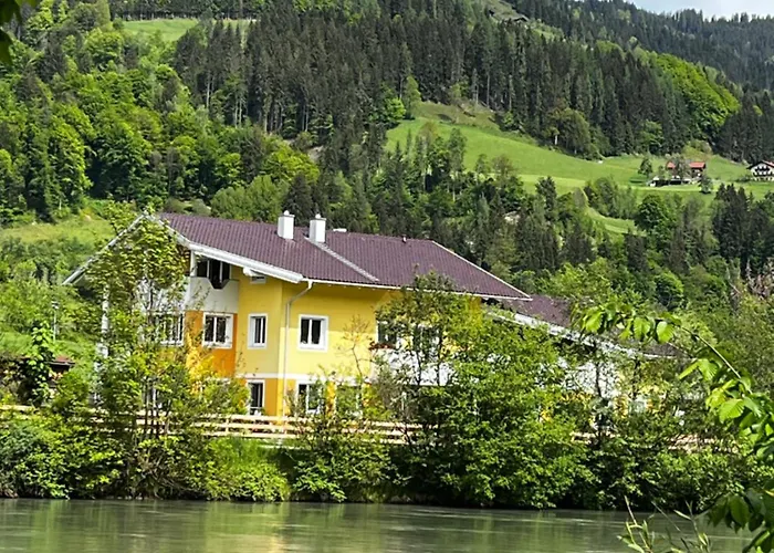 Christine Apartament